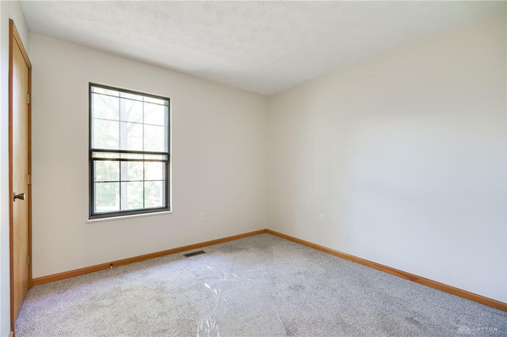 6297 Karlsridge Drive Property Photo 28