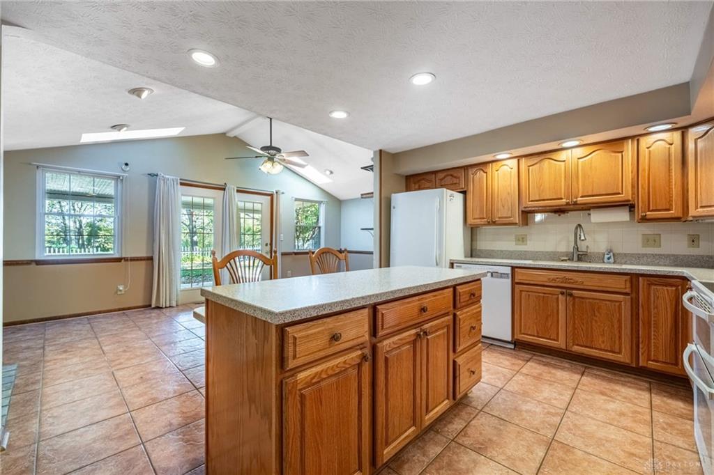 111 Fay Drive Property Photo 5