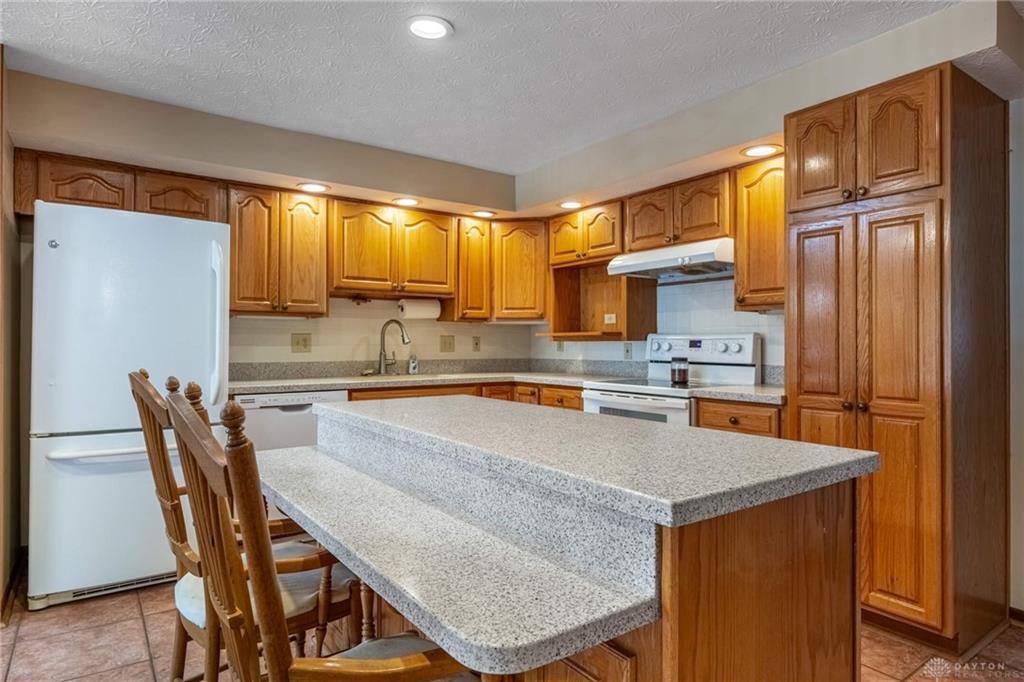 111 Fay Drive Property Photo 6