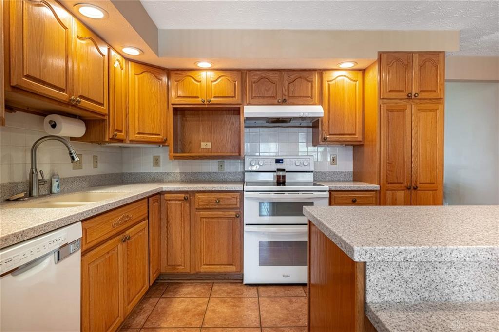 111 Fay Drive Property Photo 9