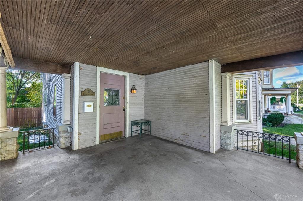 162 Lexington Avenue Property Photo 2