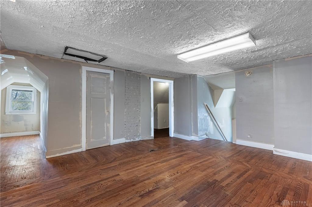 162 Lexington Avenue Property Photo 36