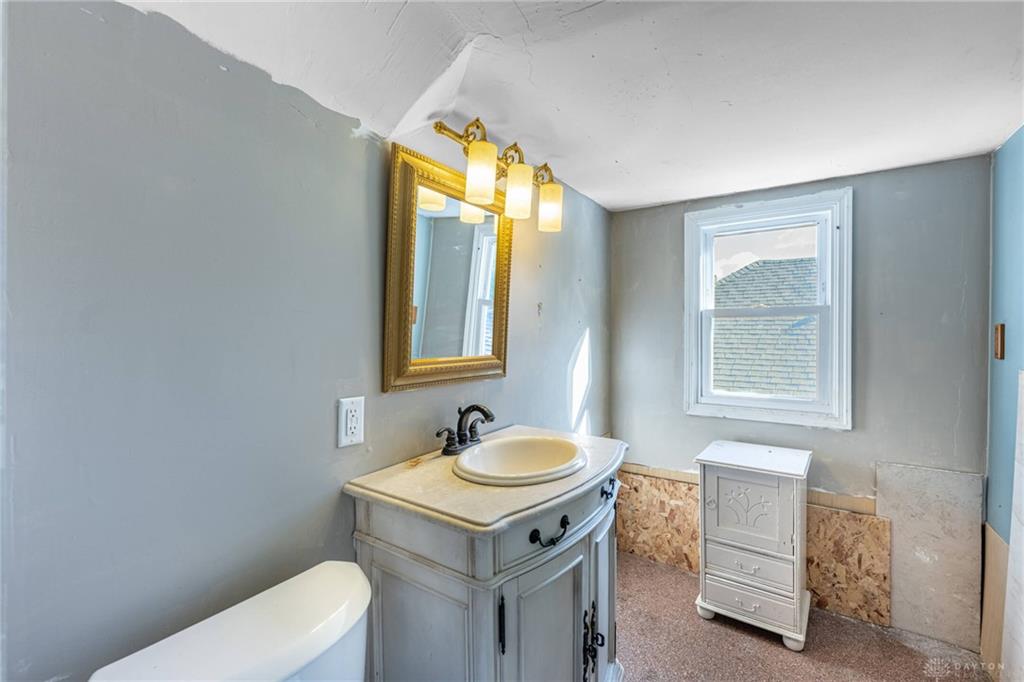 162 Lexington Avenue Property Photo 39