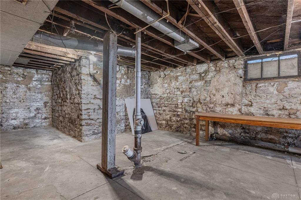 162 Lexington Avenue Property Photo 44