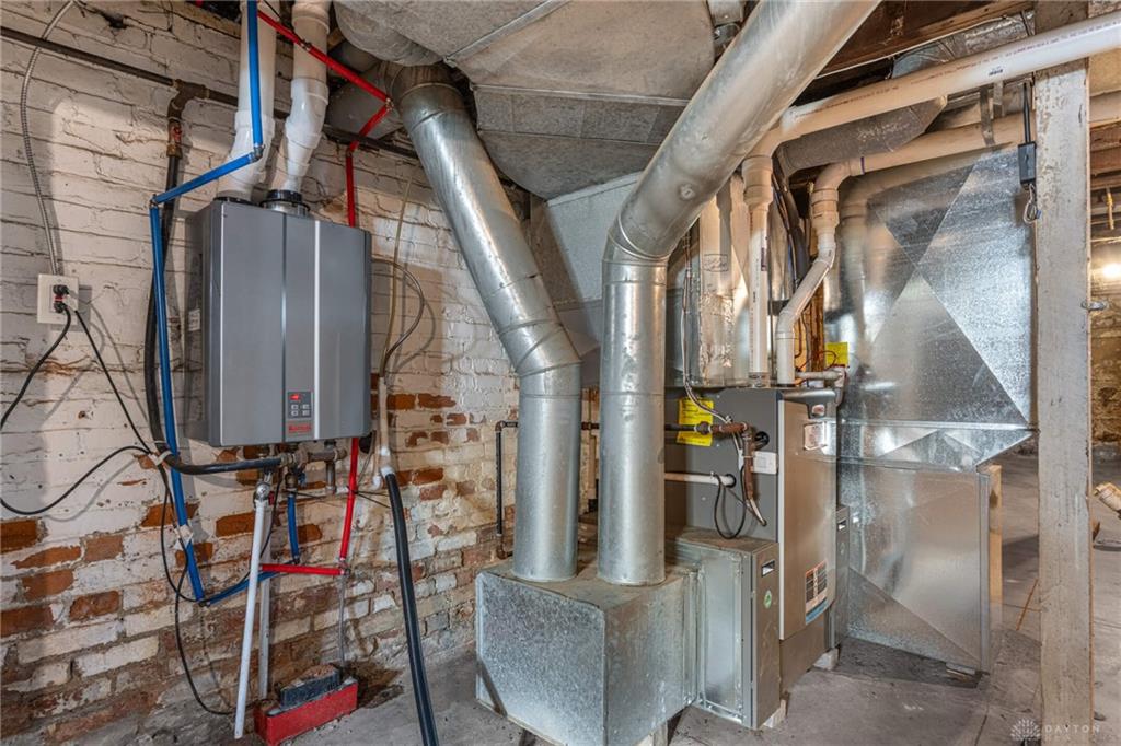 162 Lexington Avenue Property Photo 46