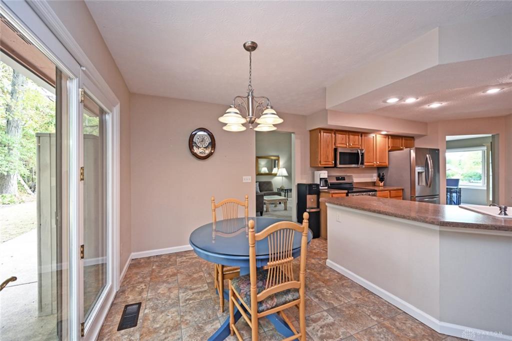 65 Artesian Court Property Photo 11