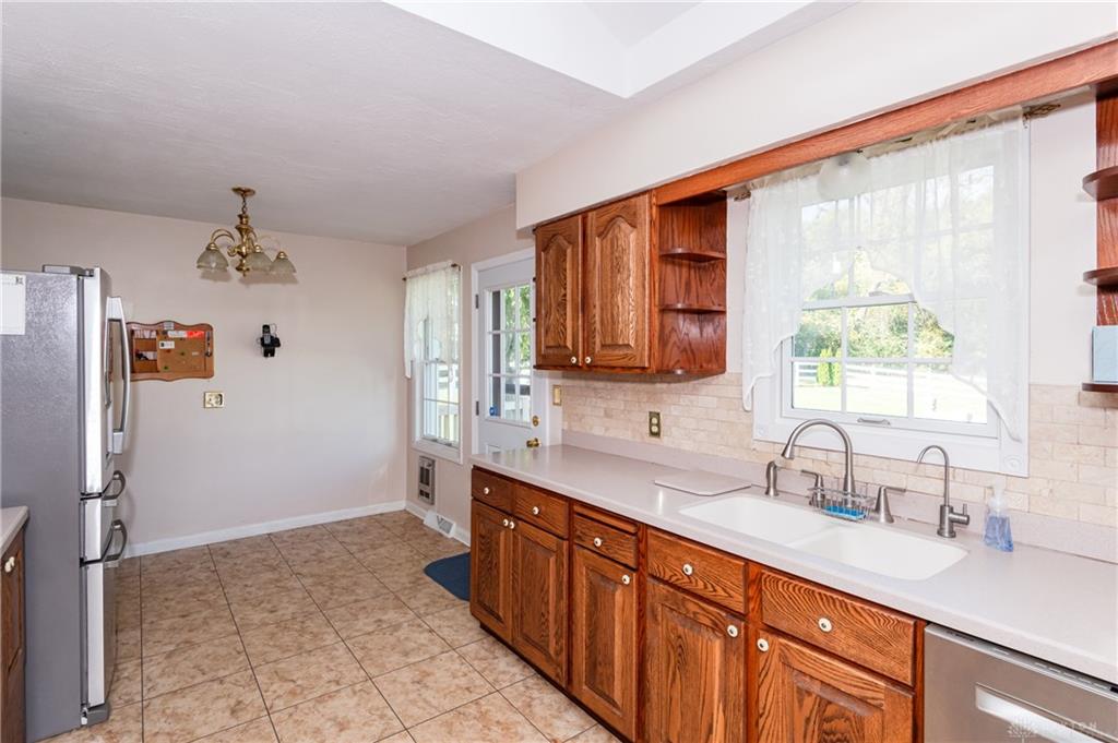 6250 Fairfield Property Photo 17