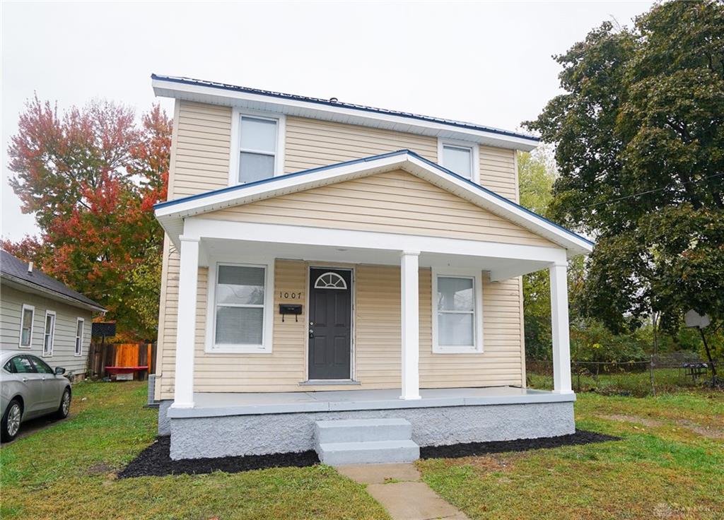 1007 S River Street Property Photo 1