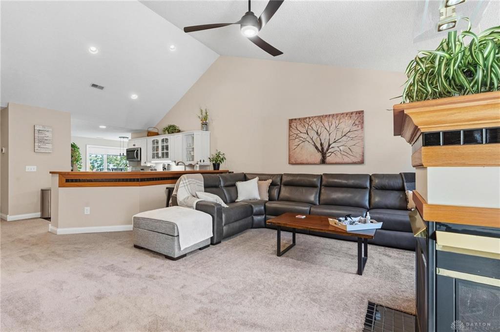 8425 Washington Village Drive Property Photo 11