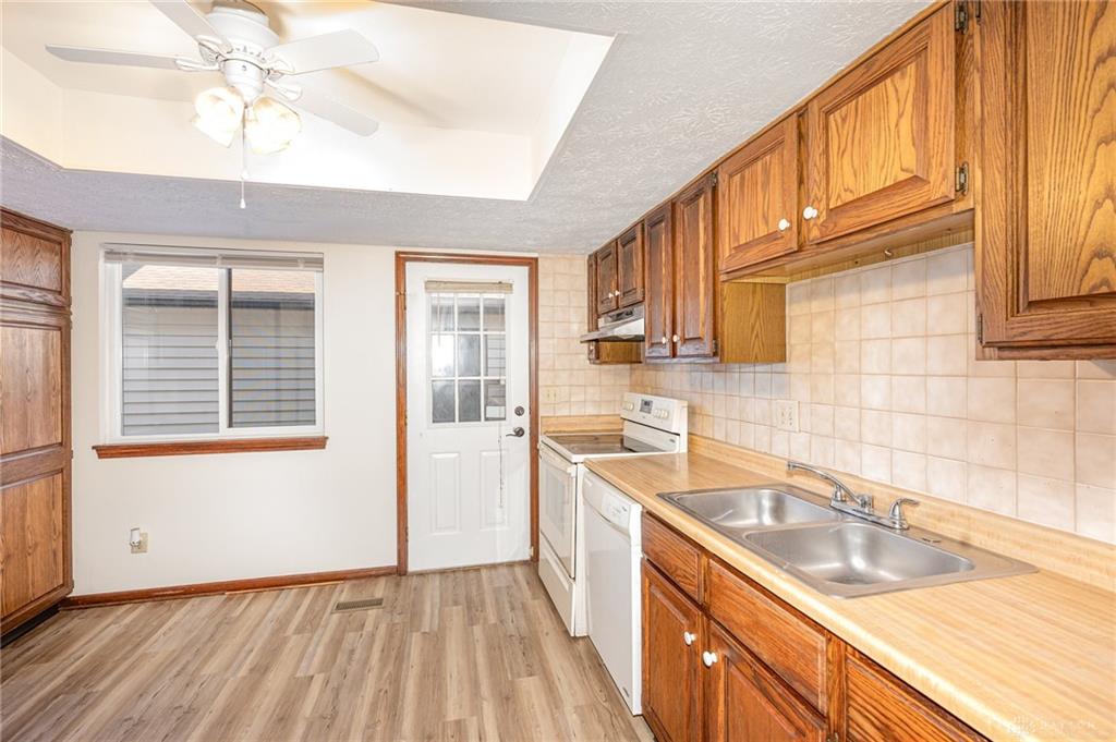 1316 Daventry Court Property Photo 9