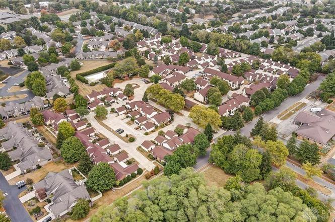 1316 Daventry Court Property Photo 28