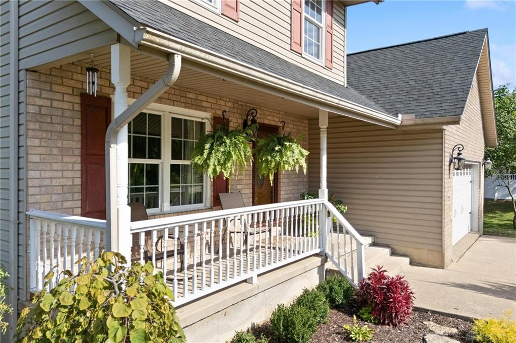 727 Harnam Court Property Photo 5