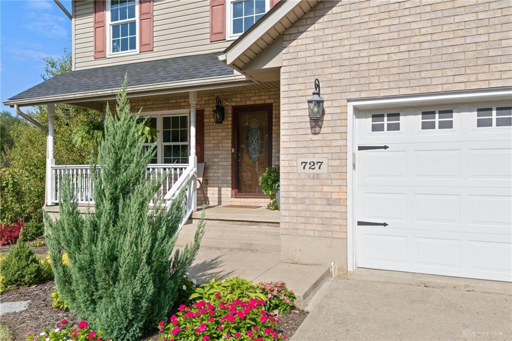 727 Harnam Court Property Photo 6