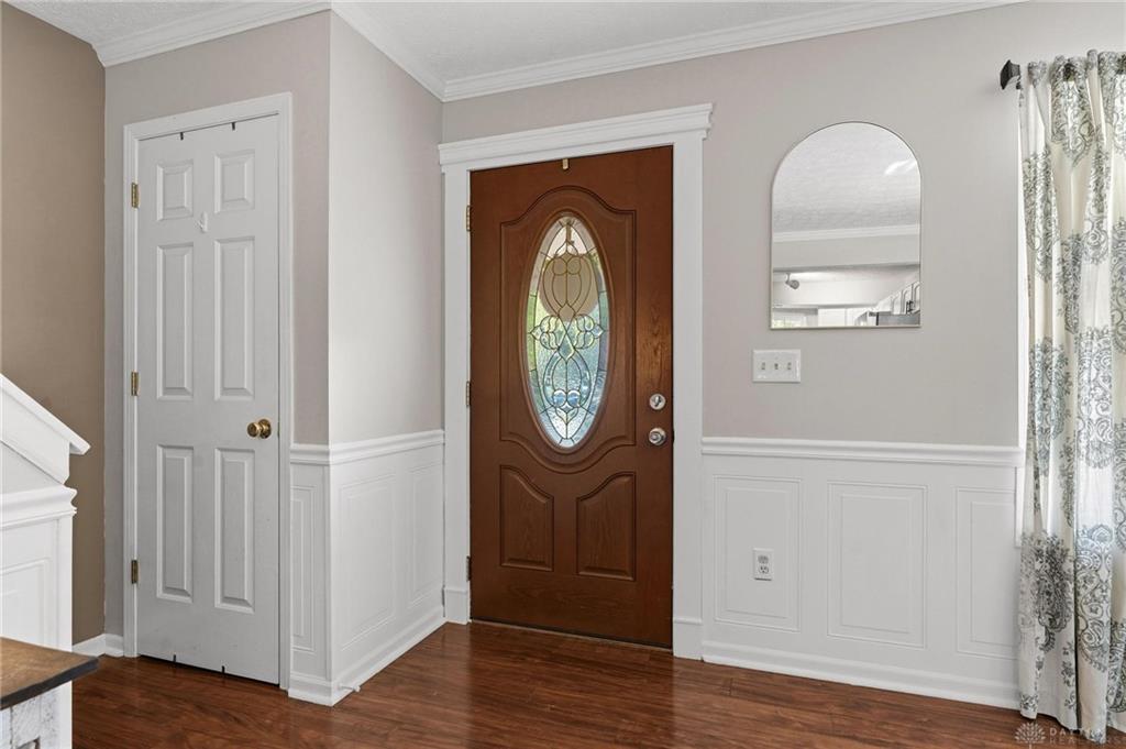 727 Harnam Court Property Photo 8