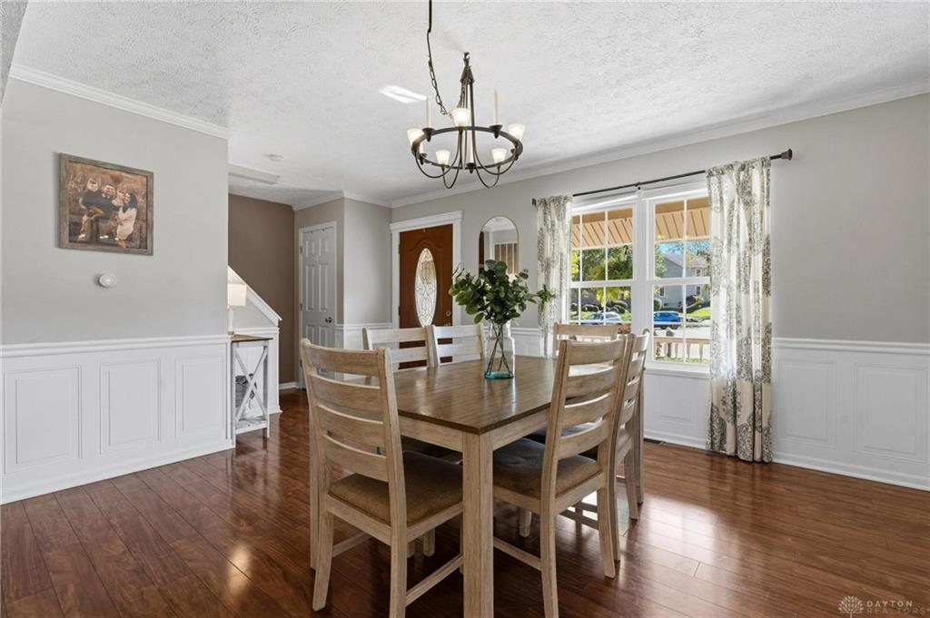 727 Harnam Court Property Photo 10