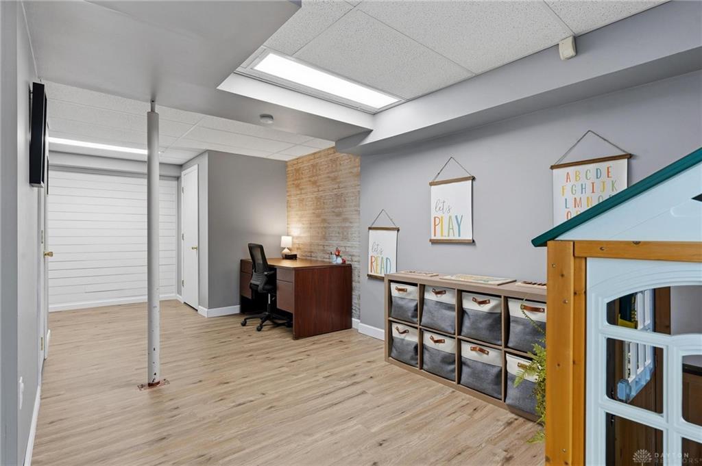 727 Harnam Court Property Photo 36