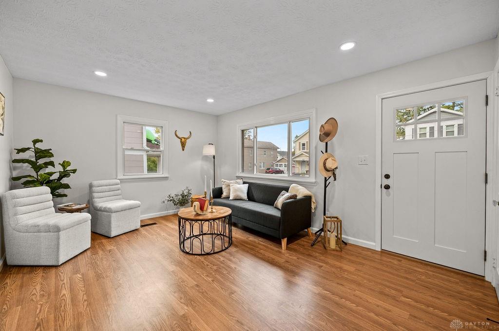 112 Parkview Street Property Photo 4