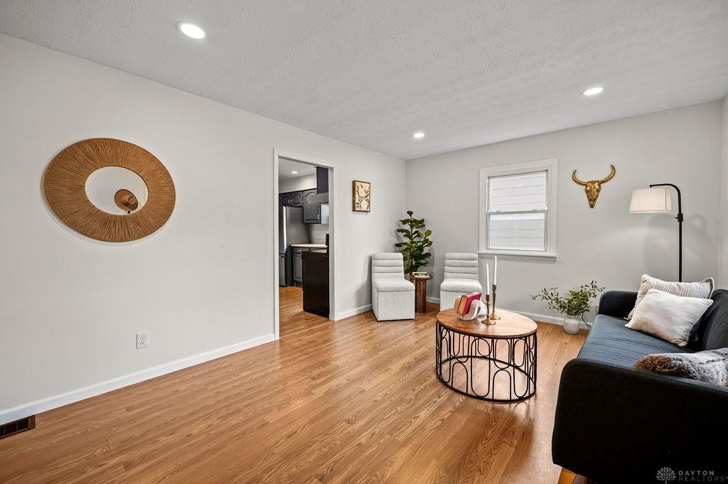 112 Parkview Street Property Photo 5