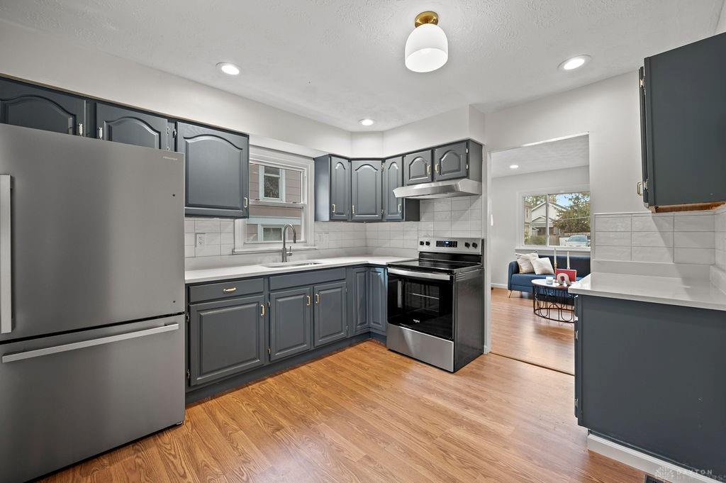 112 Parkview Street Property Photo 9