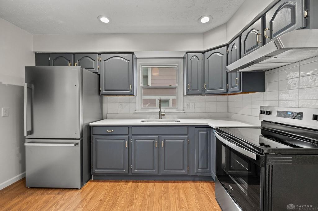 112 Parkview Street Property Photo 10