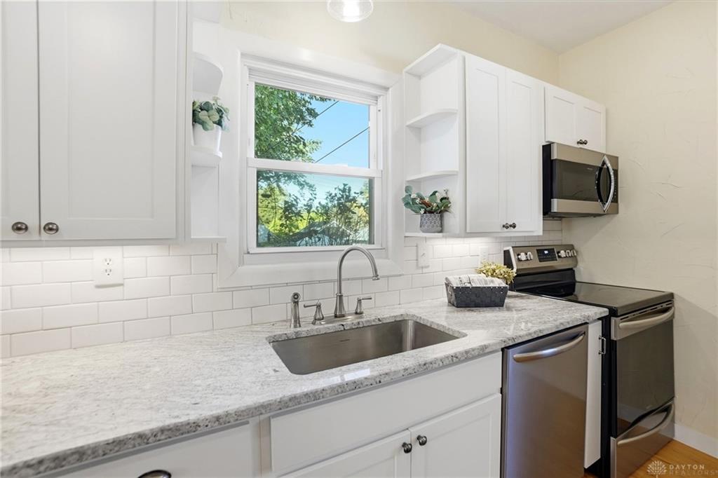 1741 King Avenue Property Photo 16