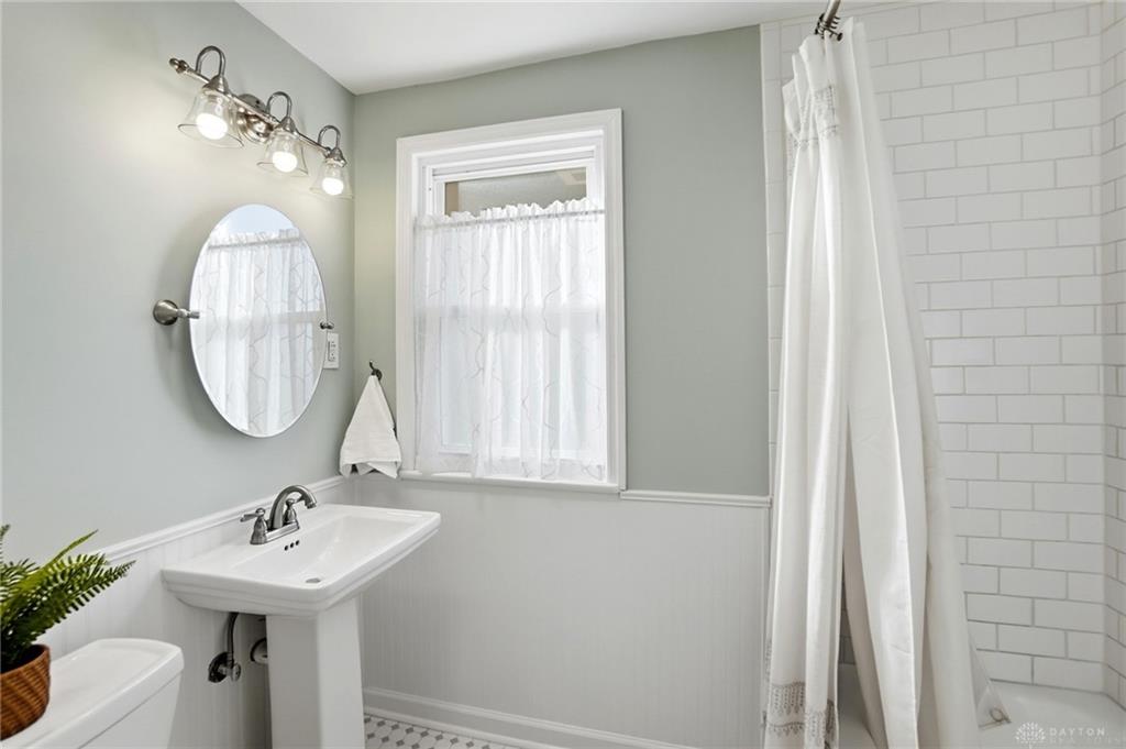 1741 King Avenue Property Photo 17