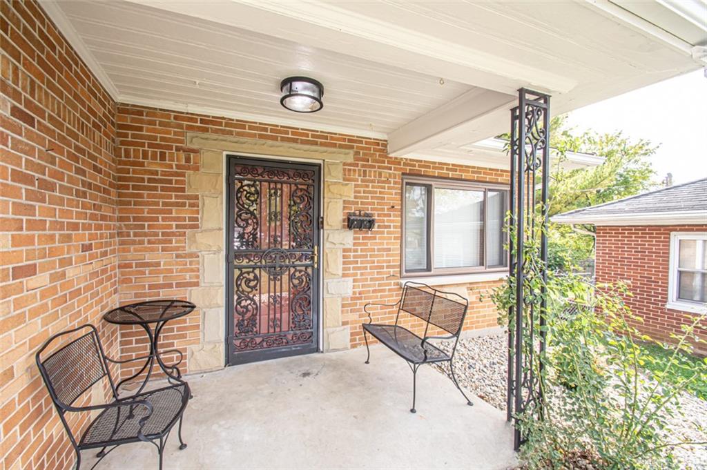 1716 Parkhill Property Photo 4