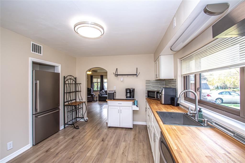 1716 Parkhill Property Photo 12