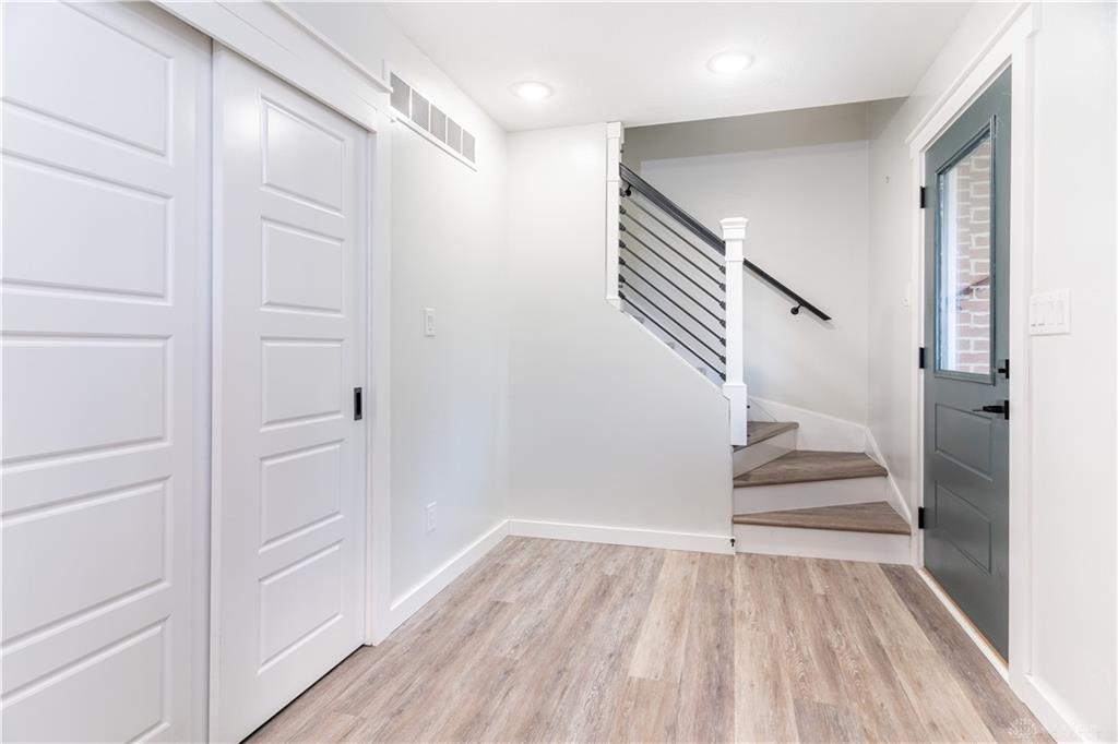 2816 Broadway Avenue Property Photo 7