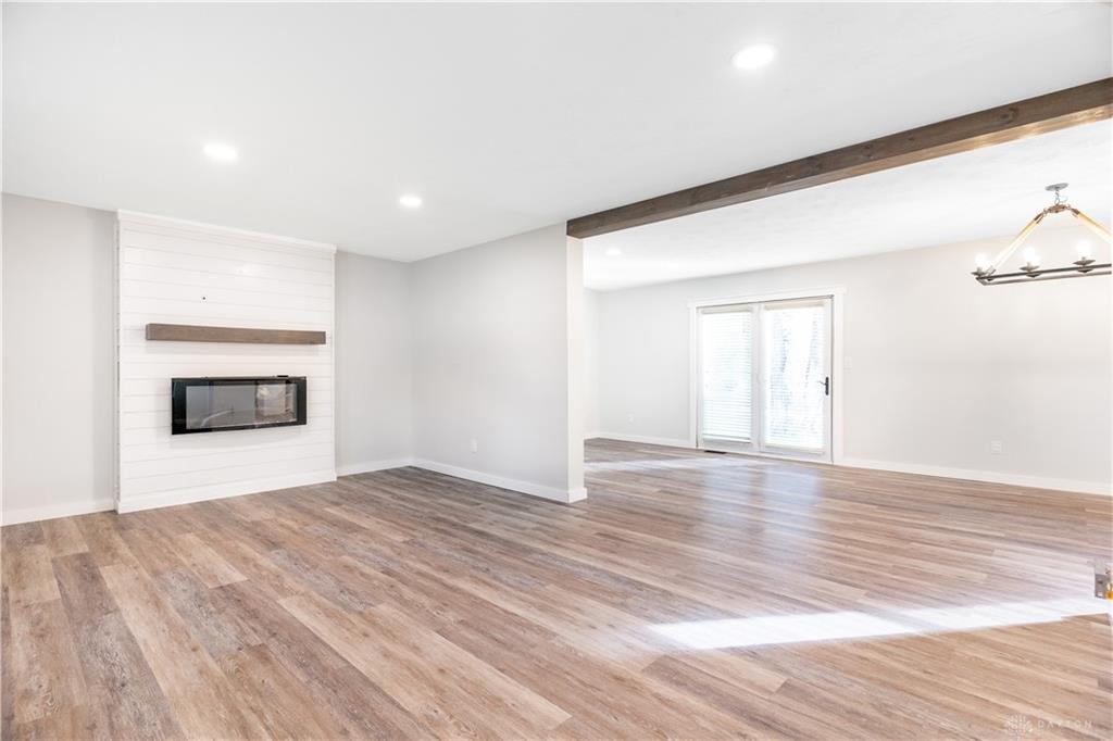 2816 Broadway Avenue Property Photo 8