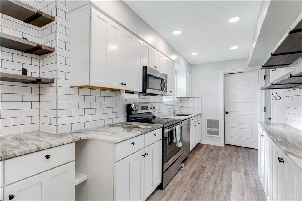 2816 Broadway Avenue Property Photo 14