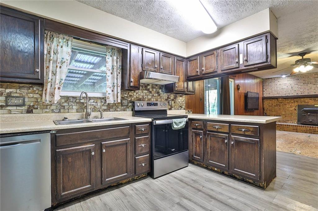 8309 Cox Property Photo 15