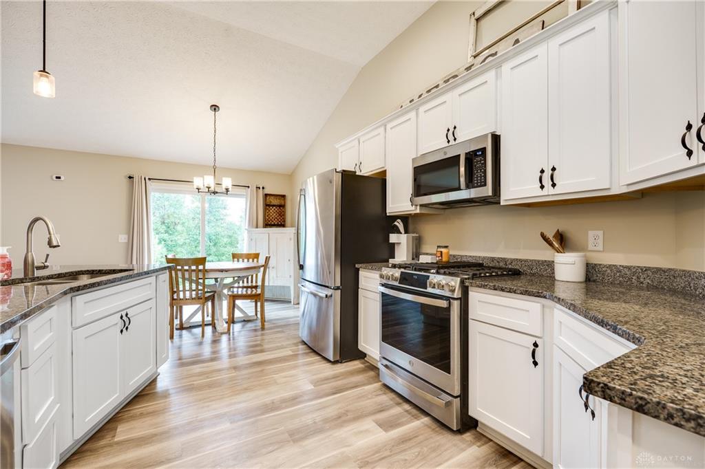 6794 Sun Ridge Way Property Photo 21