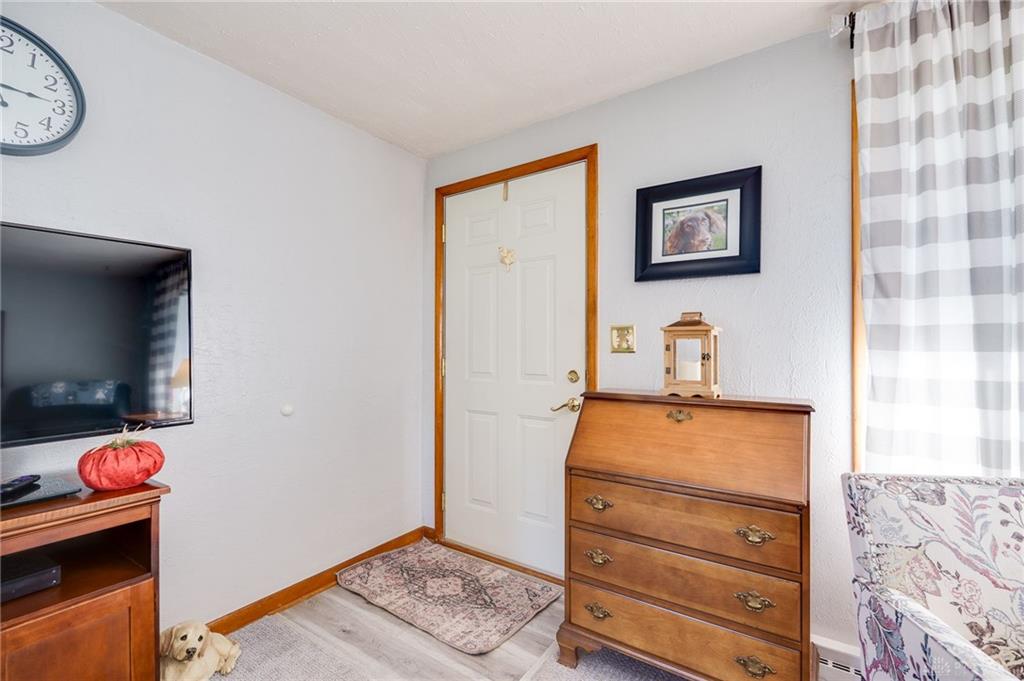 1438 Ronald Road Property Photo 5