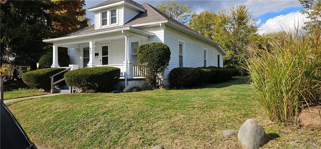 654 E 3rd Street Property Photo 1