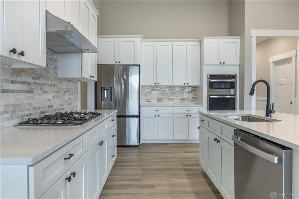 920 Wright Cycle Property Photo 6