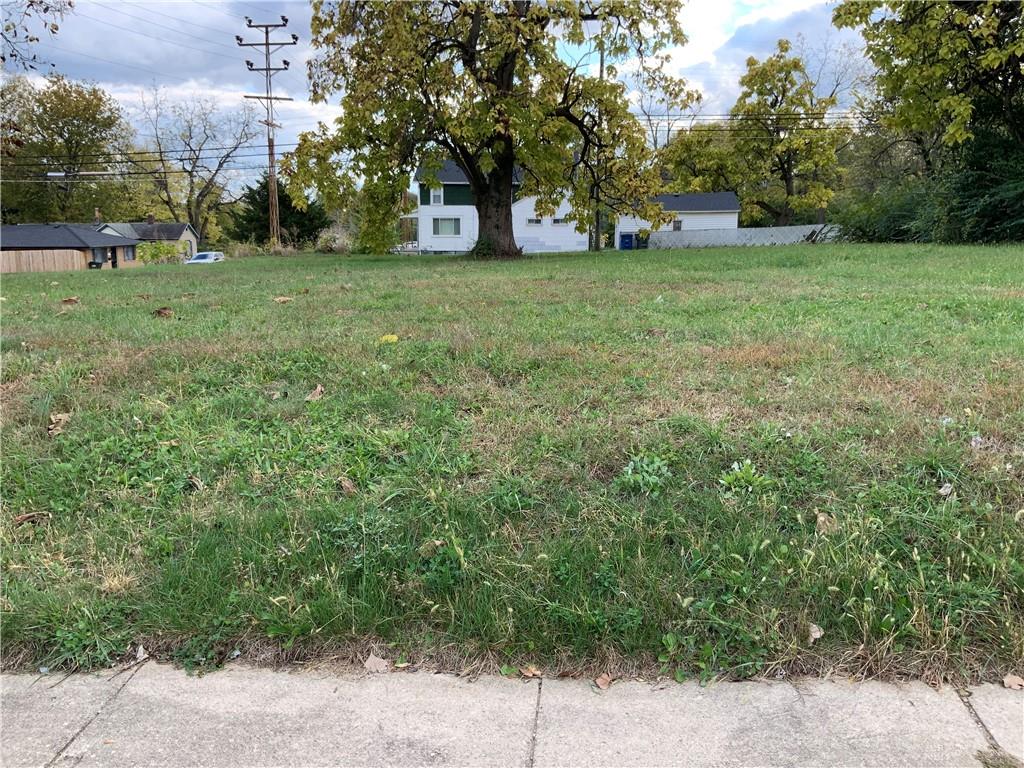 2904 Lakeview Property Photo 1