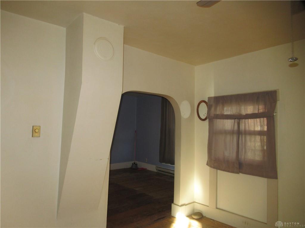 912 Gray Property Photo 7