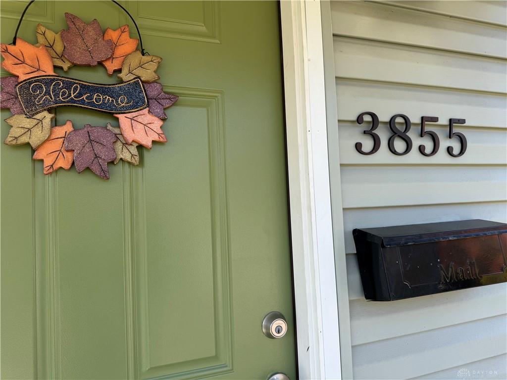 3855 Addison Property Photo 4
