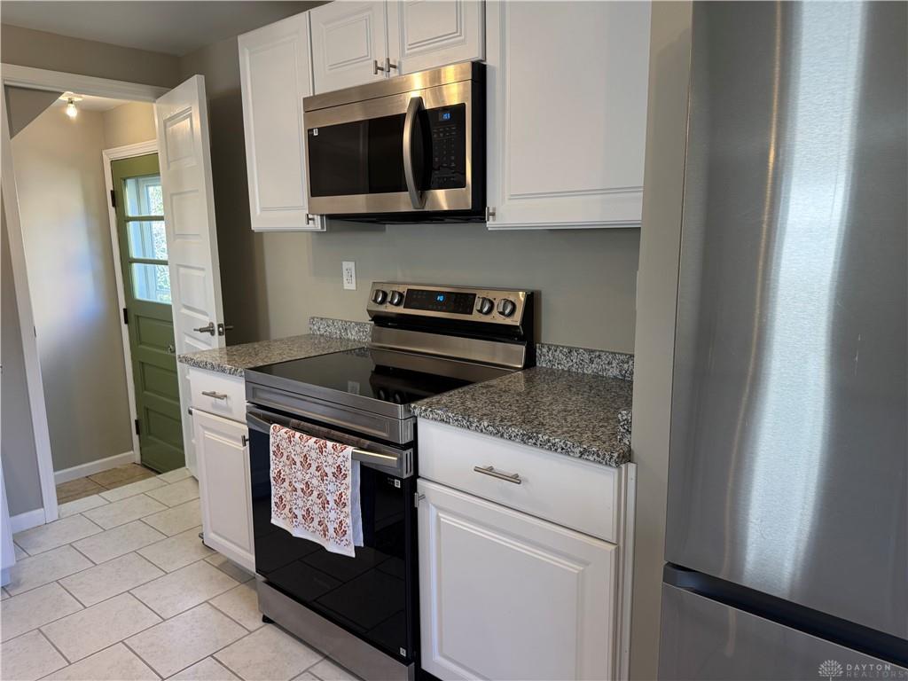 3855 Addison Property Photo 10