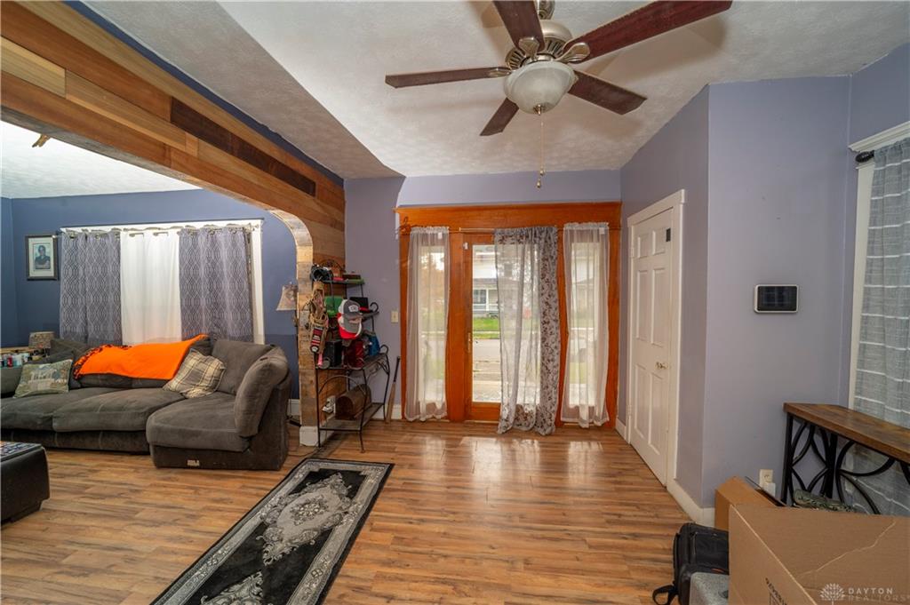 412 E Madison Property Photo 4