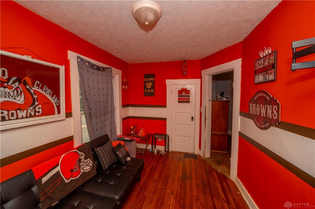 412 E Madison Property Photo 12