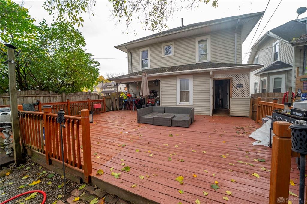 412 E Madison Property Photo 14