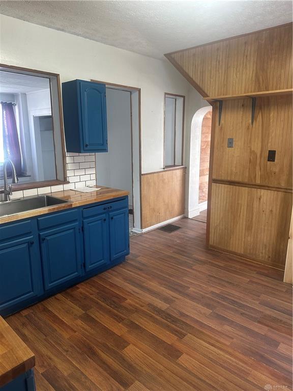 412 E Madison Property Photo 19