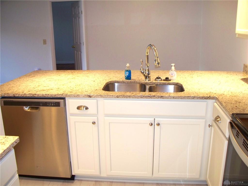 12080 Regency Run 4 Property Photo 4