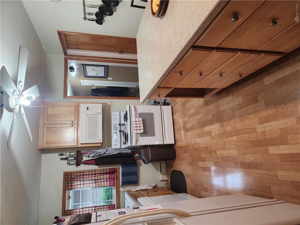 1747 N Barron Property Photo 22