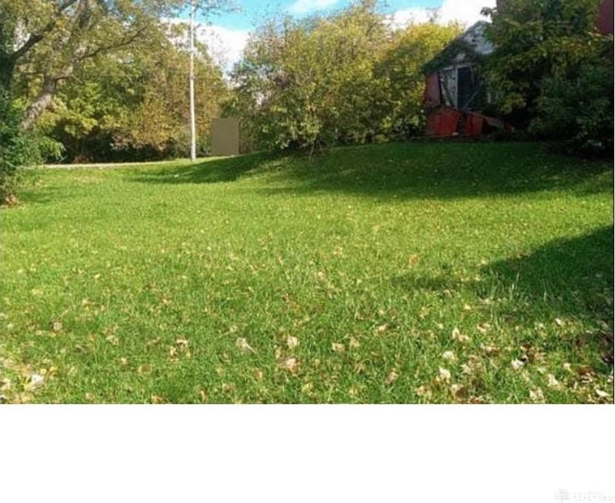 3838 W Hillcrest Property Photo 3