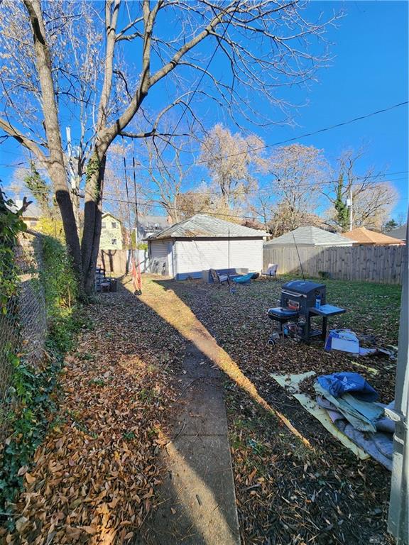 533 Kenwood Property Photo 5