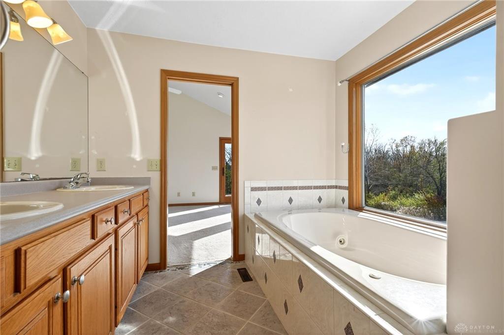 2693 E State Route 73 Property Photo 45
