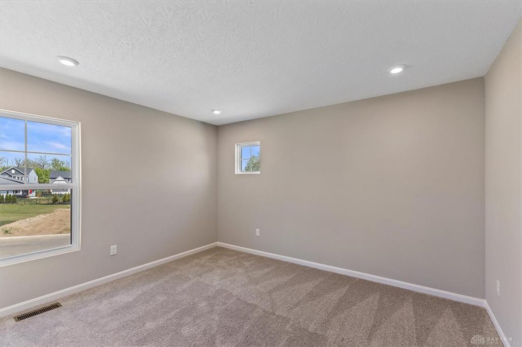 45 Ed Knoll Property Photo 18
